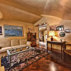 Elegante Panoramico Appartamento